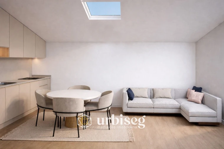 Apartamento T2 para Venda em Buarcos Foto 2