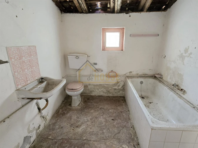 Moradia T2 para Venda em Bombarral e Vale Covo Foto 8