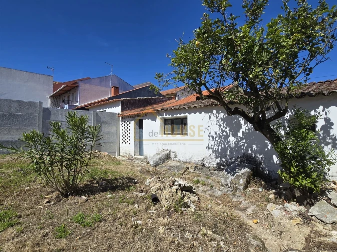 Moradia T2 para Venda em Bombarral e Vale Covo Foto 2