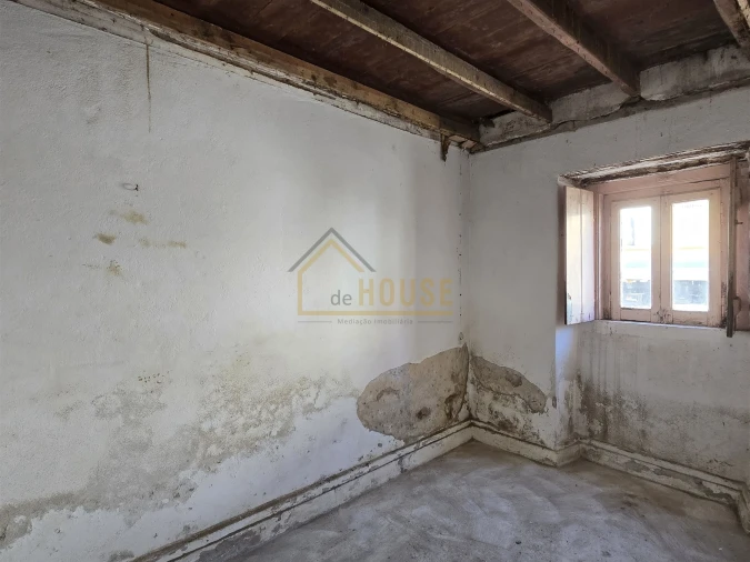 Moradia T2 para Venda em Bombarral e Vale Covo Foto 18