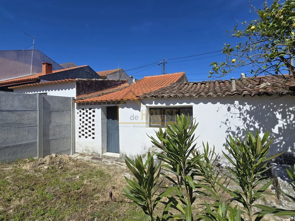 Moradia T2 para Venda em Bombarral e Vale Covo Foto 10