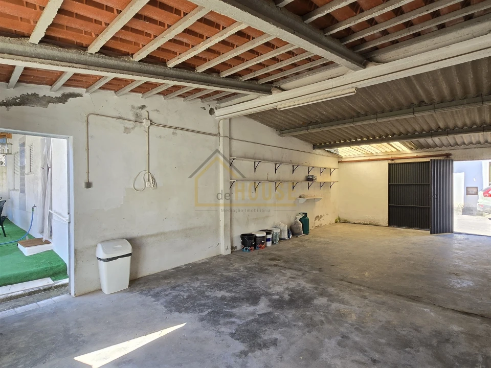 Moradia T2 para Venda em Bombarral e Vale Covo Foto 25