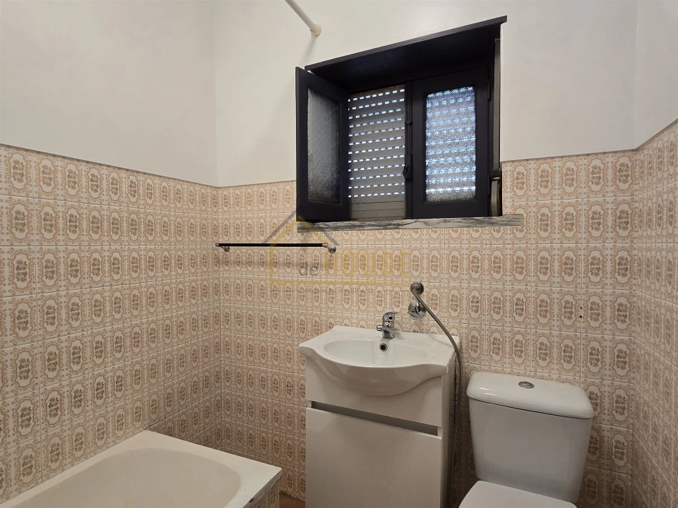 Moradia T2 para Venda em Bombarral e Vale Covo Foto 13