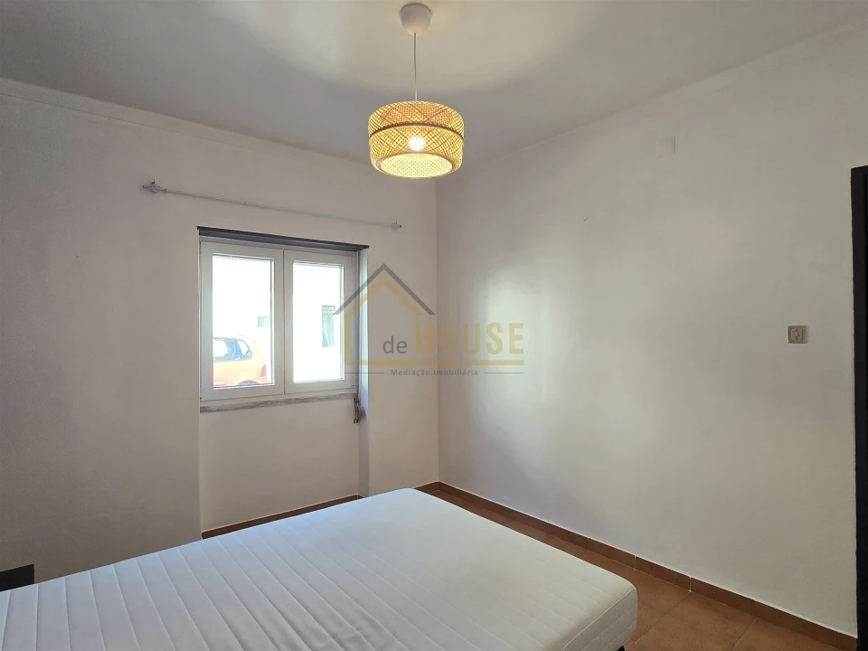 Moradia T2 para Venda em Bombarral e Vale Covo Foto 7