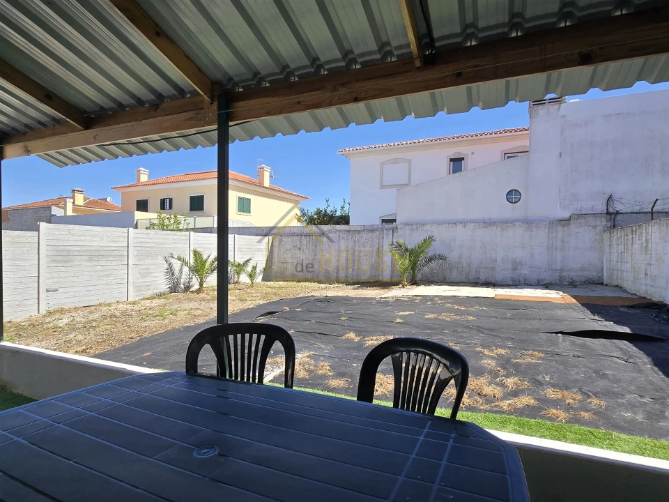 Moradia T2 para Venda em Bombarral e Vale Covo Foto 24