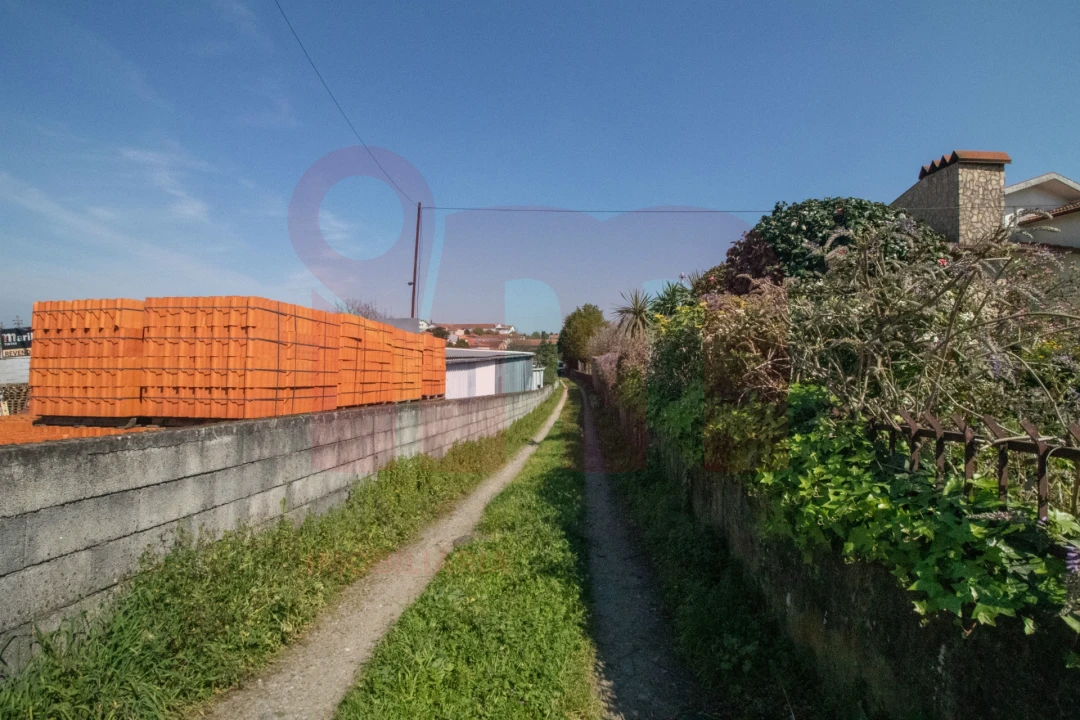 Moradia T3 para Venda em Vila das Aves Foto 2