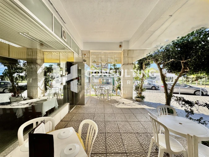 Loja para Arrendamento em Mina de Água Foto 28