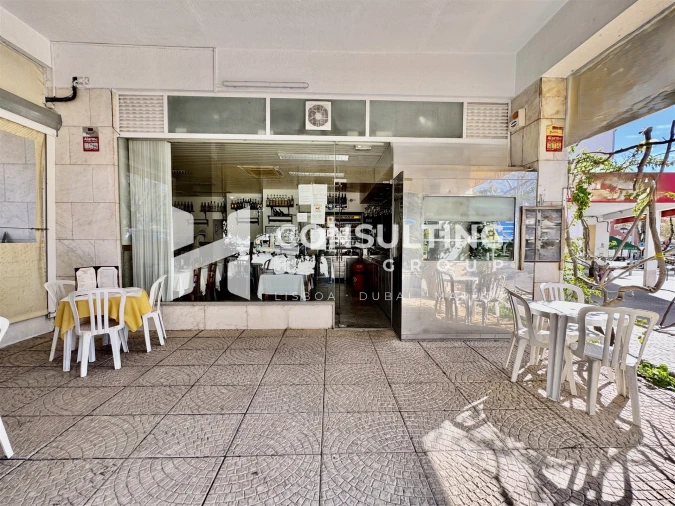 Loja para Arrendamento em Mina de Água Foto 31