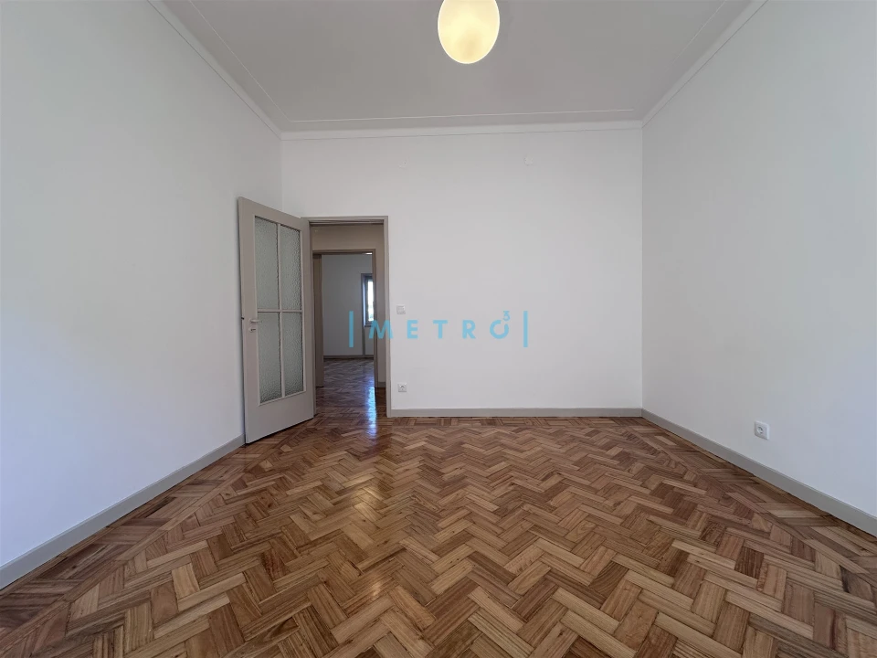 Apartamento T3 para Arrendamento em Cedofeita, Santo Ildefonso, Sé, Miragaia, São Nicolau e Vitória Foto 4