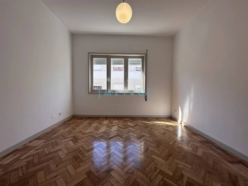 Apartamento T3 para Arrendamento em Cedofeita, Santo Ildefonso, Sé, Miragaia, São Nicolau e Vitória Foto 3