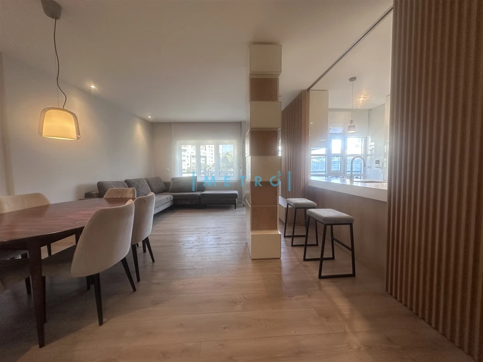 Apartamento T2 para Arrendamento em Lordelo do Ouro e Massarelos Foto 3