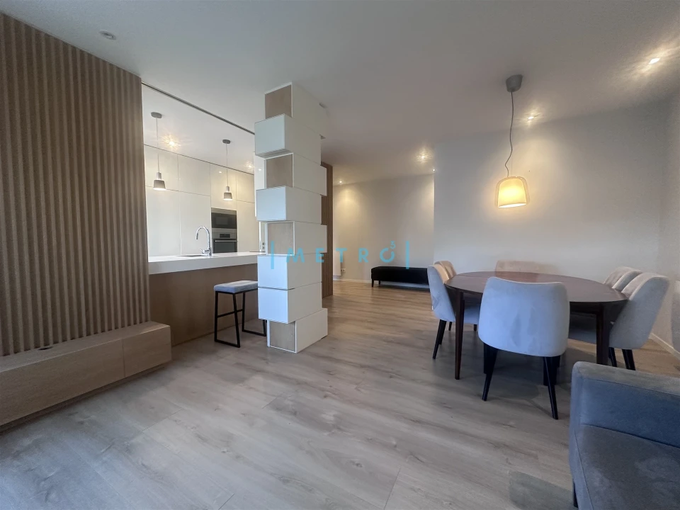 Apartamento T2 para Arrendamento em Lordelo do Ouro e Massarelos Foto 2