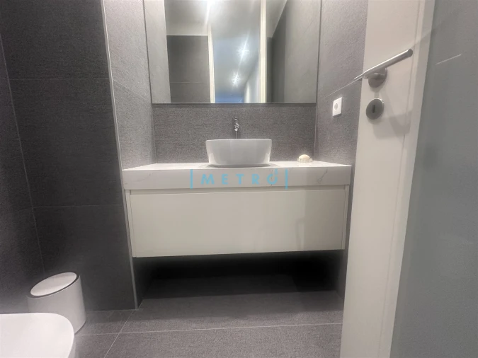 Apartamento T2 para Arrendamento em Lordelo do Ouro e Massarelos Foto 11