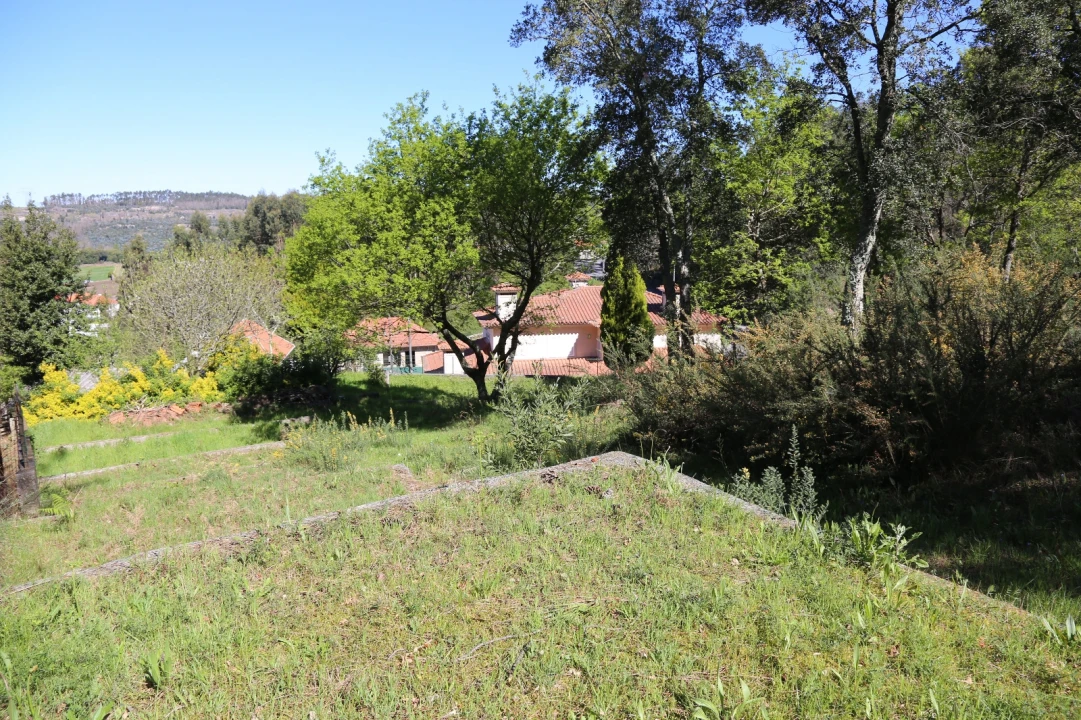 Moradia T4 para Venda em Raimonda Foto 47