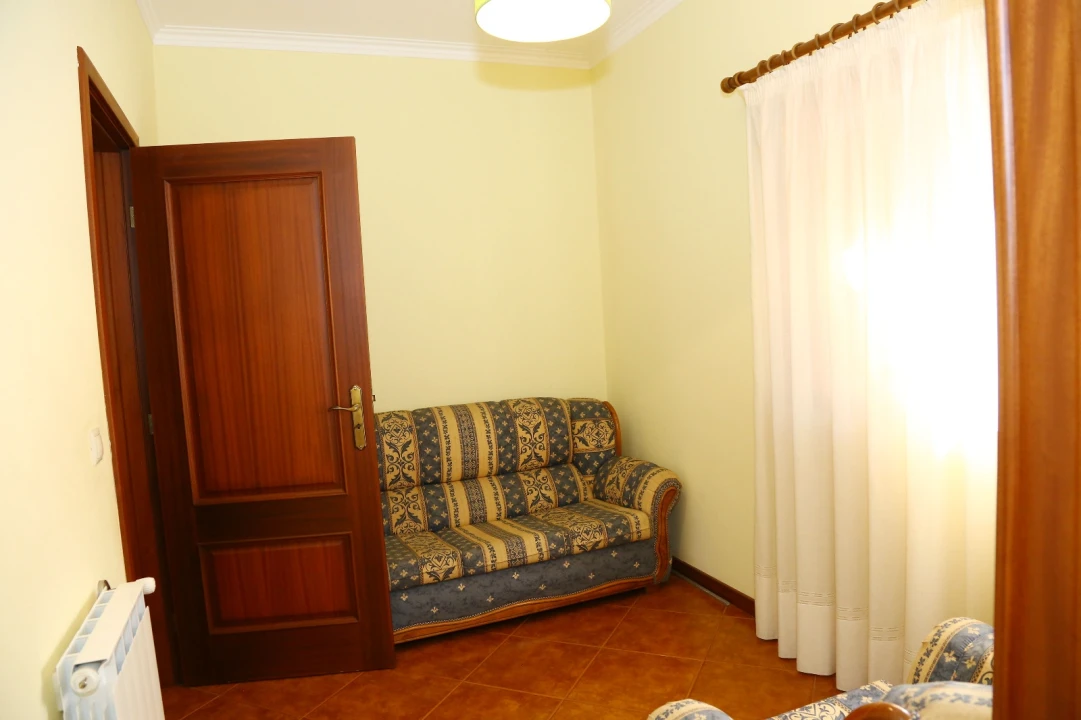 Moradia T4 para Venda em Raimonda Foto 28