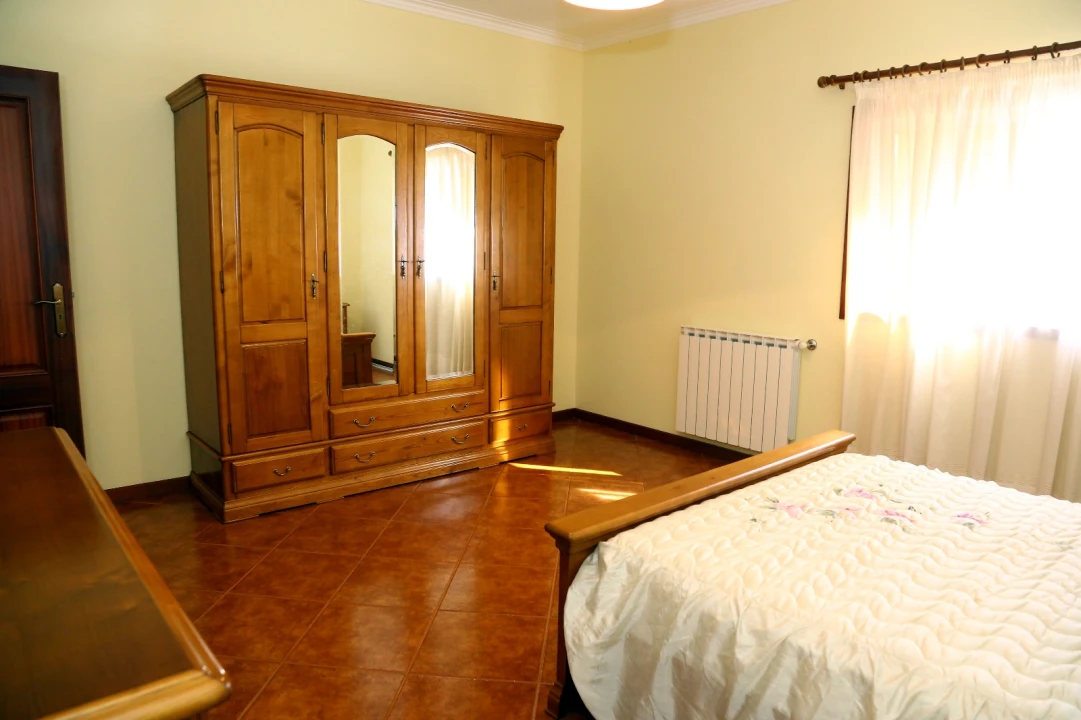 Moradia T4 para Venda em Raimonda Foto 20