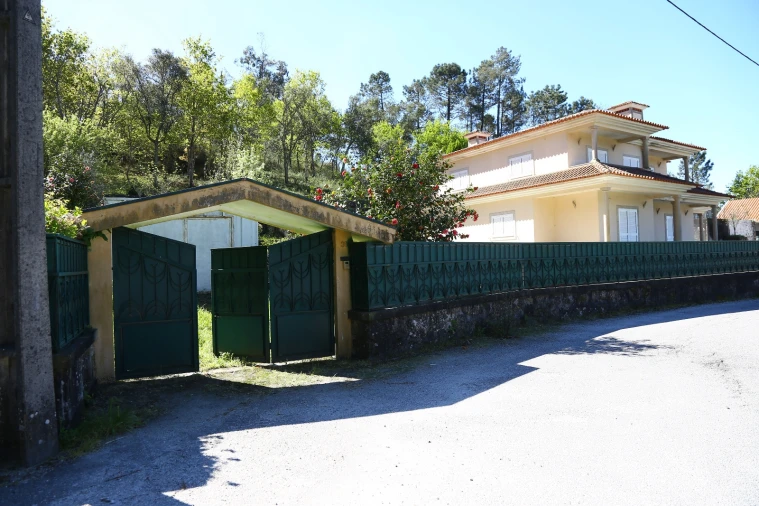 Moradia T4 para Venda em Raimonda Foto 1