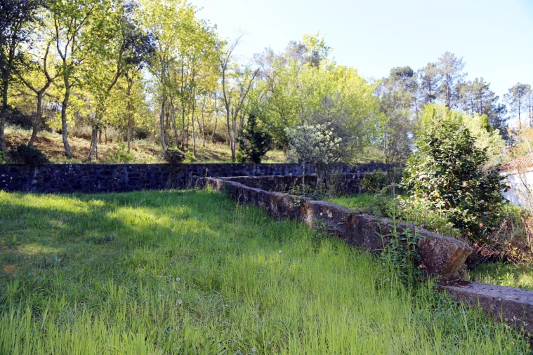 Moradia T4 para Venda em Raimonda Foto 39