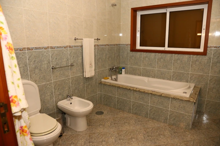 Moradia T4 para Venda em Raimonda Foto 24