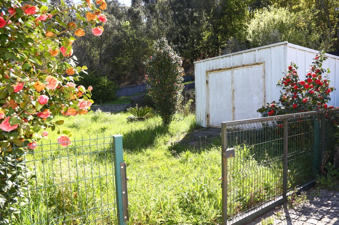 Moradia T4 para Venda em Raimonda Foto 37