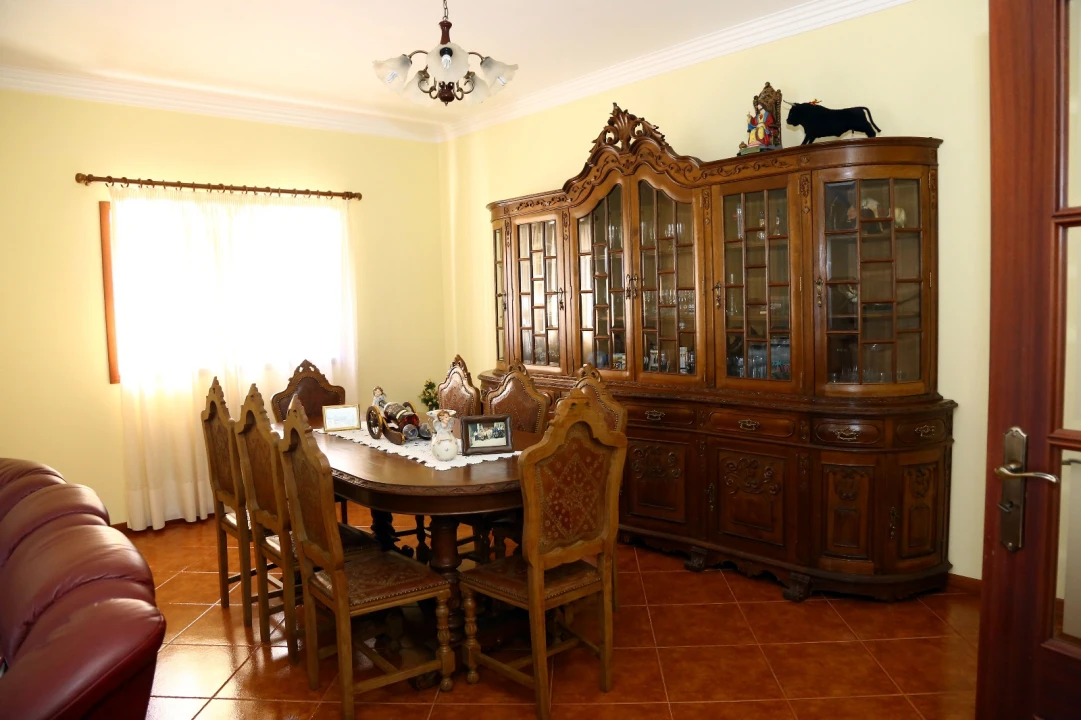 Moradia T4 para Venda em Raimonda Foto 10