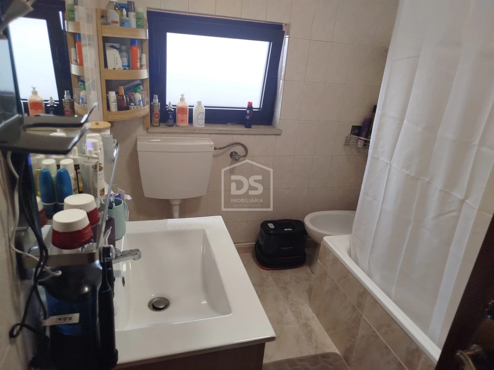 Apartamento T2 para Venda em Currelos, Papízios e Sobral Foto 38