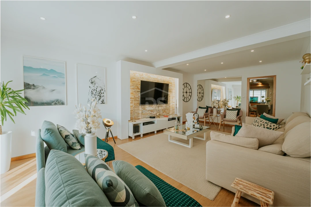 Moradia T4 para Venda em Fragosela Foto 6