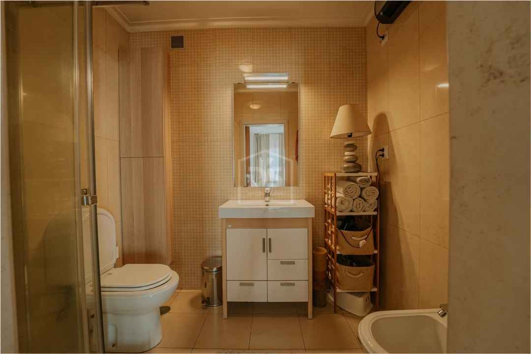 Moradia T4 para Venda em Fragosela Foto 38