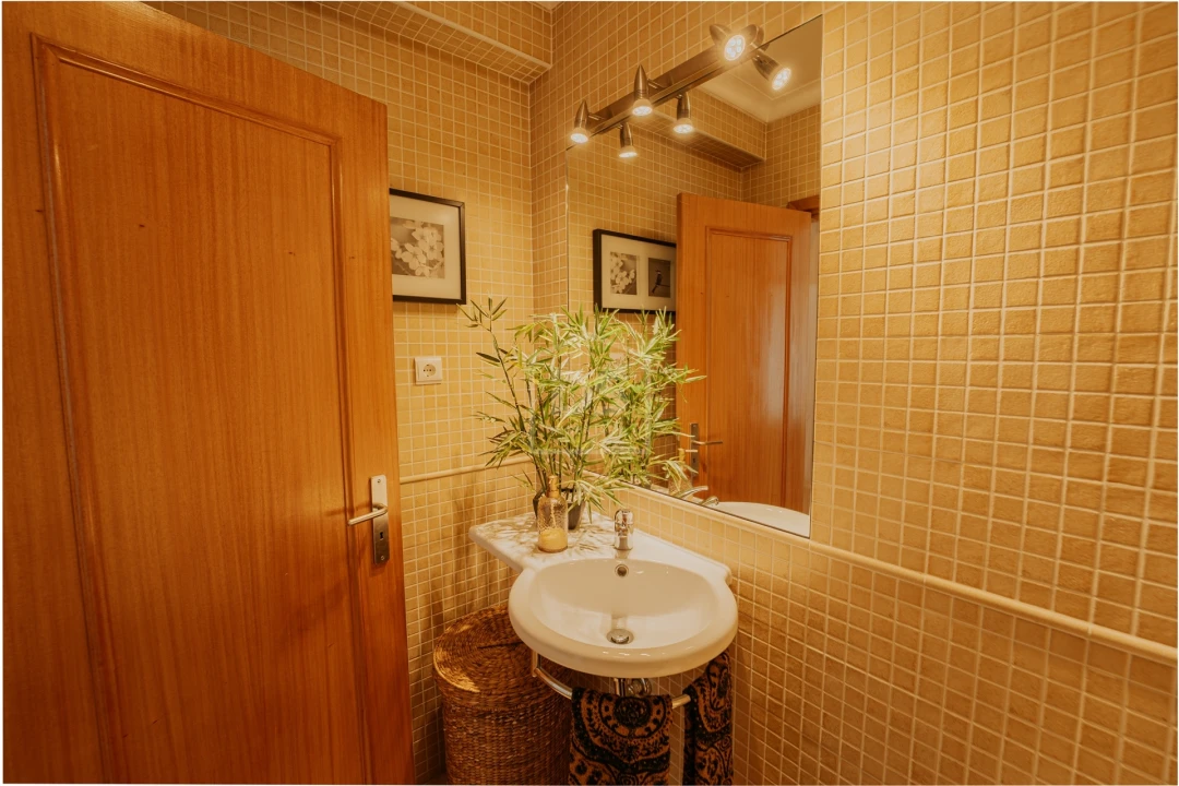 Moradia T4 para Venda em Fragosela Foto 17