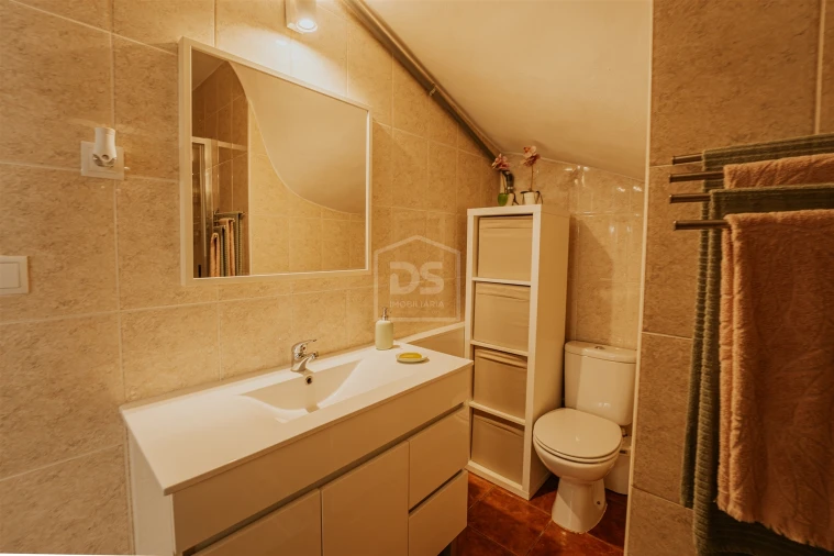 Moradia T4 para Venda em Fragosela Foto 65