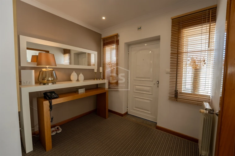 Moradia T4 para Venda em Fragosela Foto 3