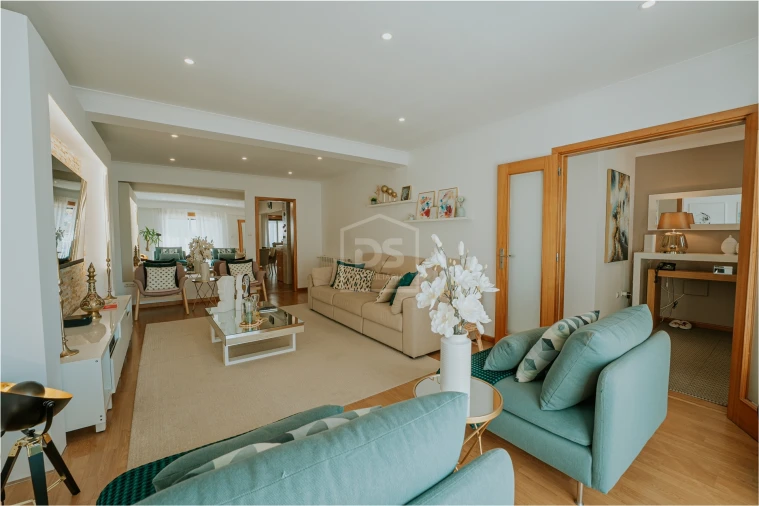 Moradia T4 para Venda em Fragosela Foto 7