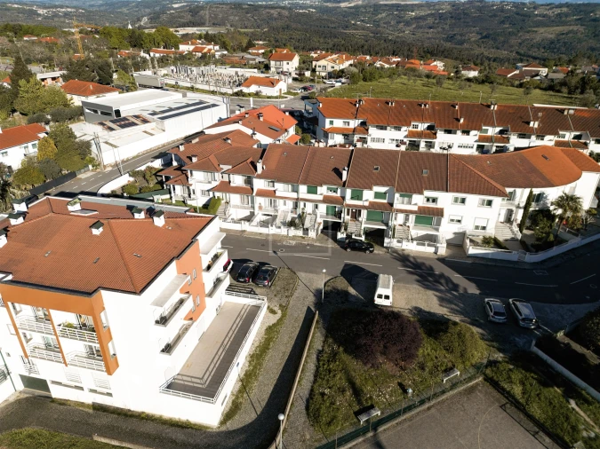 Moradia T4 para Venda em Fragosela Foto 74