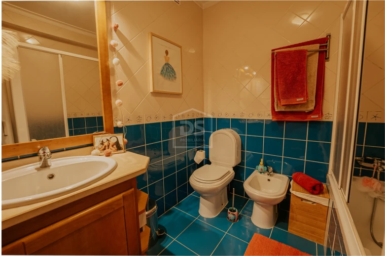 Moradia T4 para Venda em Fragosela Foto 30