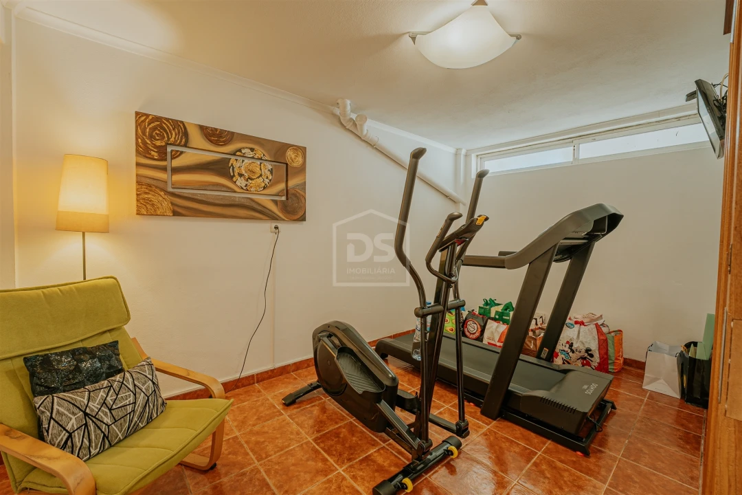 Moradia T4 para Venda em Fragosela Foto 68