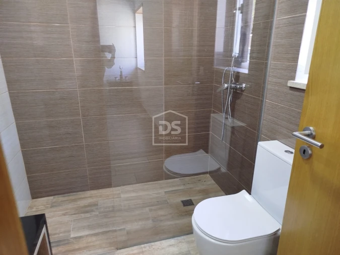 Moradia T5 para Venda em Buarcos Foto 28