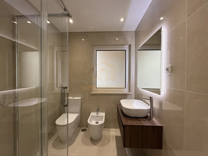 Apartamento T3 para Venda em Buarcos Foto 11