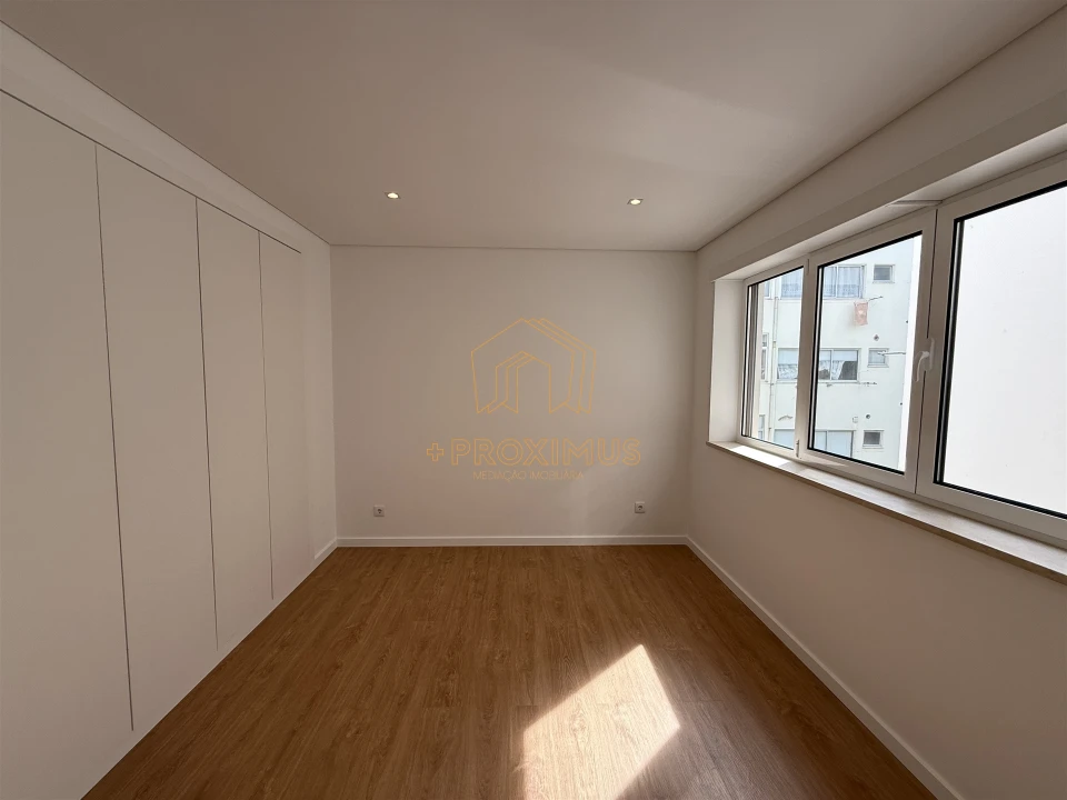 Apartamento T3 para Venda em Buarcos Foto 17