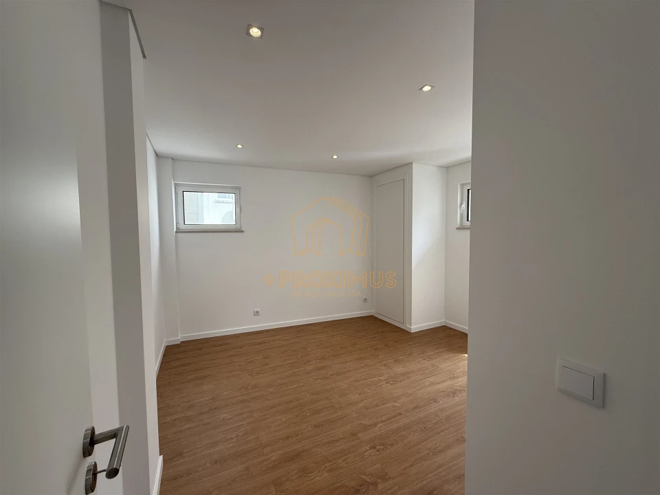 Apartamento T3 para Venda em Buarcos Foto 19