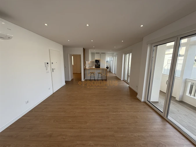 Apartamento T3 para Venda em Buarcos Foto 4