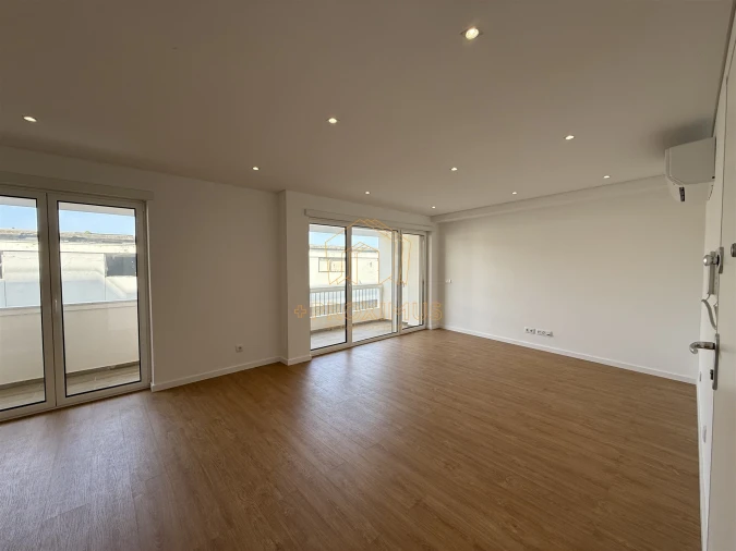 Apartamento T3 para Venda em Buarcos Foto 1