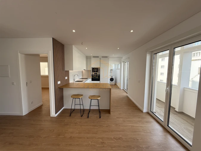 Apartamento T3 para Venda em Buarcos Foto 3