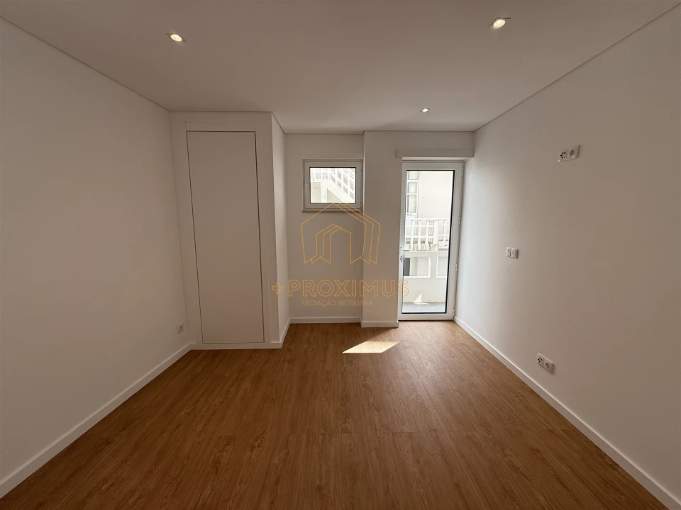 Apartamento T3 para Venda em Buarcos Foto 26