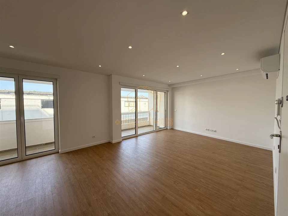 Apartamento T3 para Venda em Buarcos Foto 1