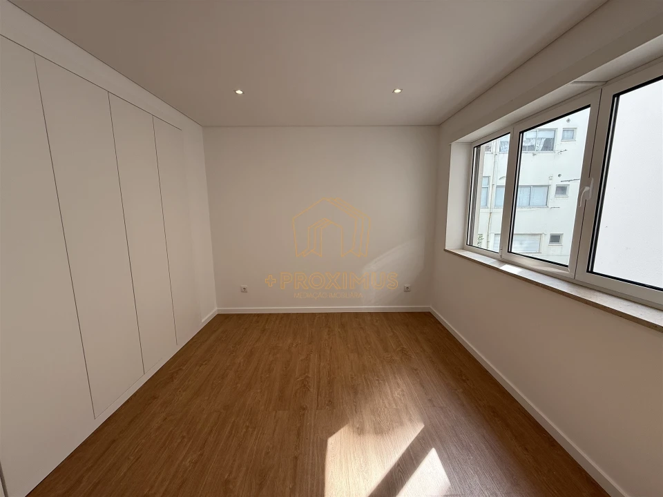 Apartamento T3 para Venda em Buarcos Foto 19