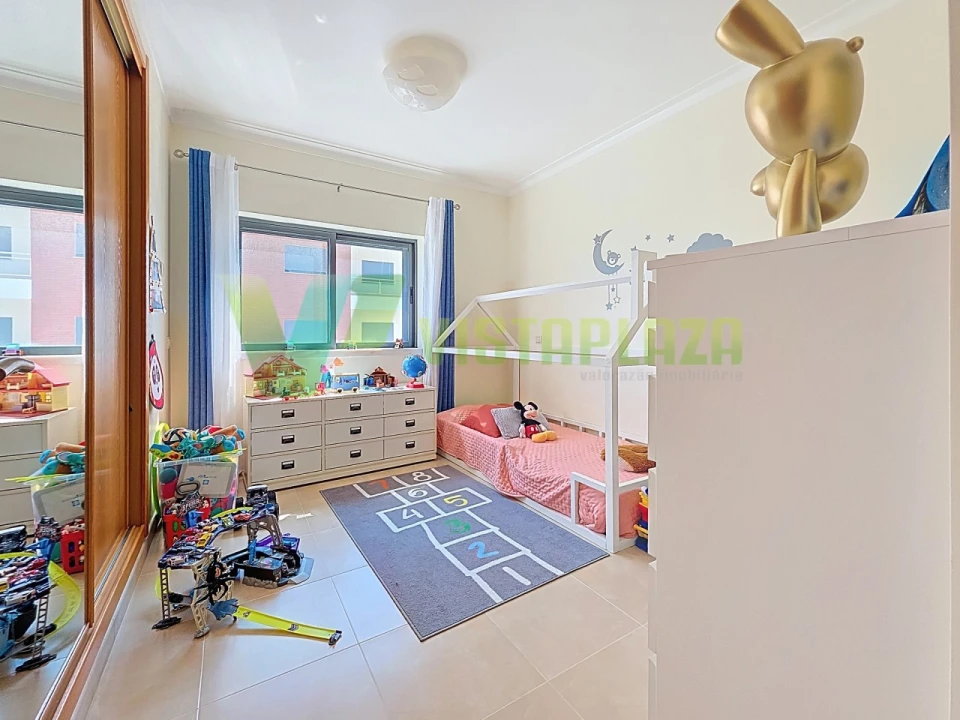 Apartamento T3 para Venda em Portimão Foto 16