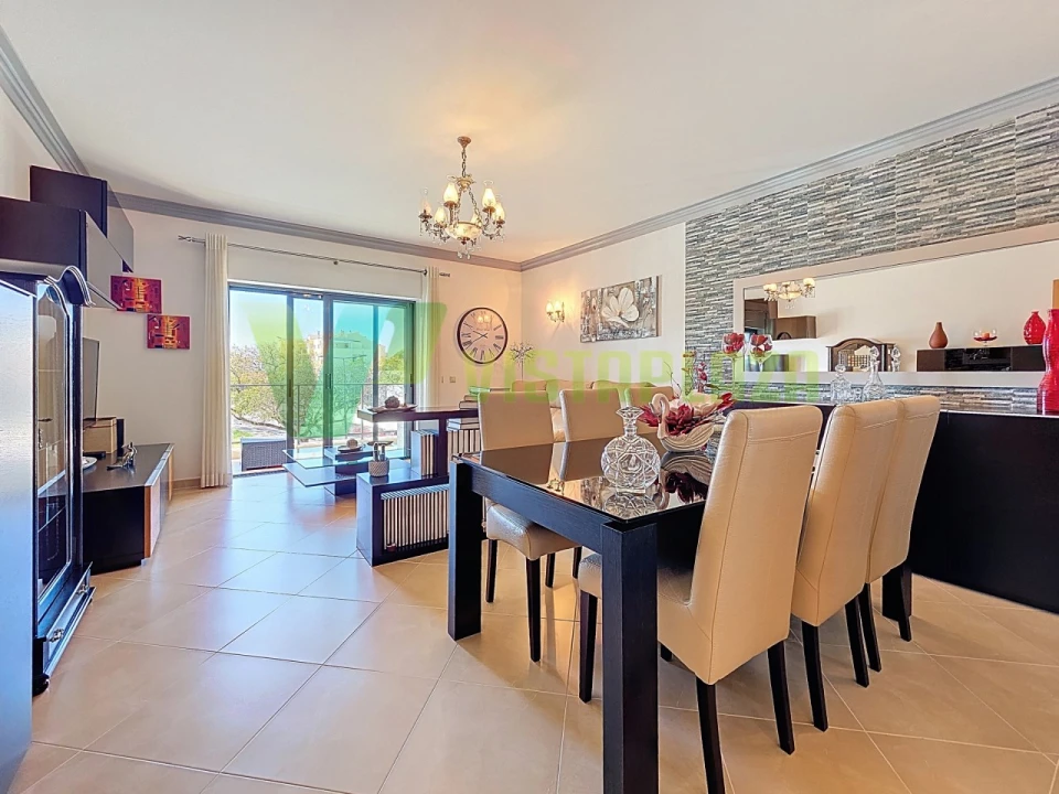 Apartamento T3 para Venda em Portimão Foto 4