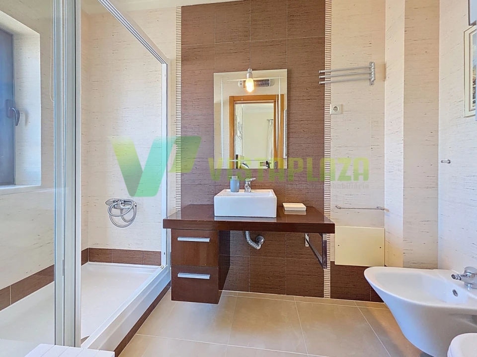 Apartamento T3 para Venda em Portimão Foto 14