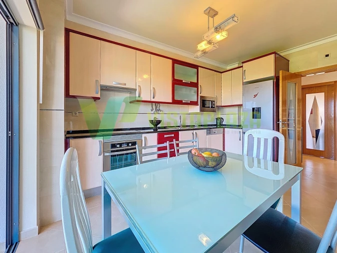 Apartamento T3 para Venda em Portimão Foto 2