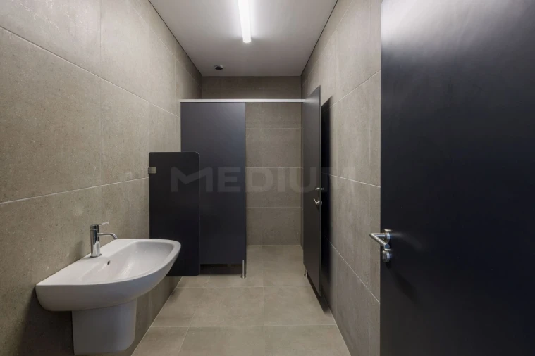 Armazém para Arrendamento em Vilarinho das Cambas Foto 4